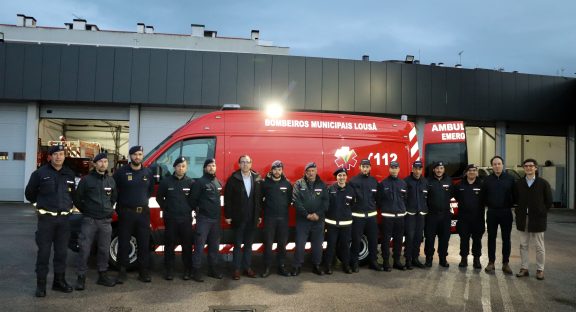 Câmara Municipal da Lousã adquiriu Ambulância de Socorro para os Bombeiros Municipais