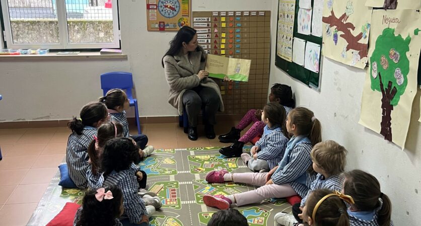 Câmara Municipal da Lousã dinamiza projeto de literacia emergente “Palavras com Magia: Descobrir o mundo da leitura e da escrita”