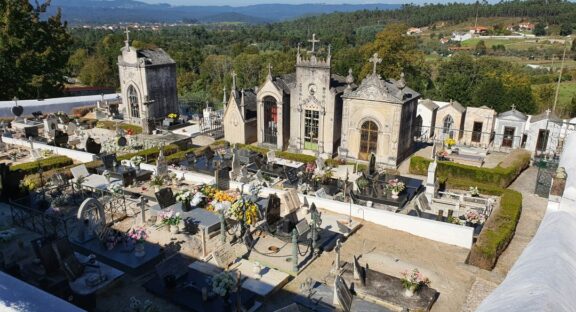 Executivo Municipal aprova proposta de apoio de 25 mil euros à Freguesia de Vilarinho para intervenção no cemitério