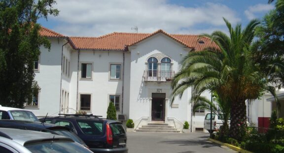 Câmara Municipal da Lousã apoia transportes para atividades destinadas aos seniores da Santa Casa da Misericórdia da Lousã
